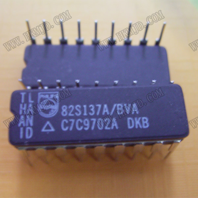 82S137A
