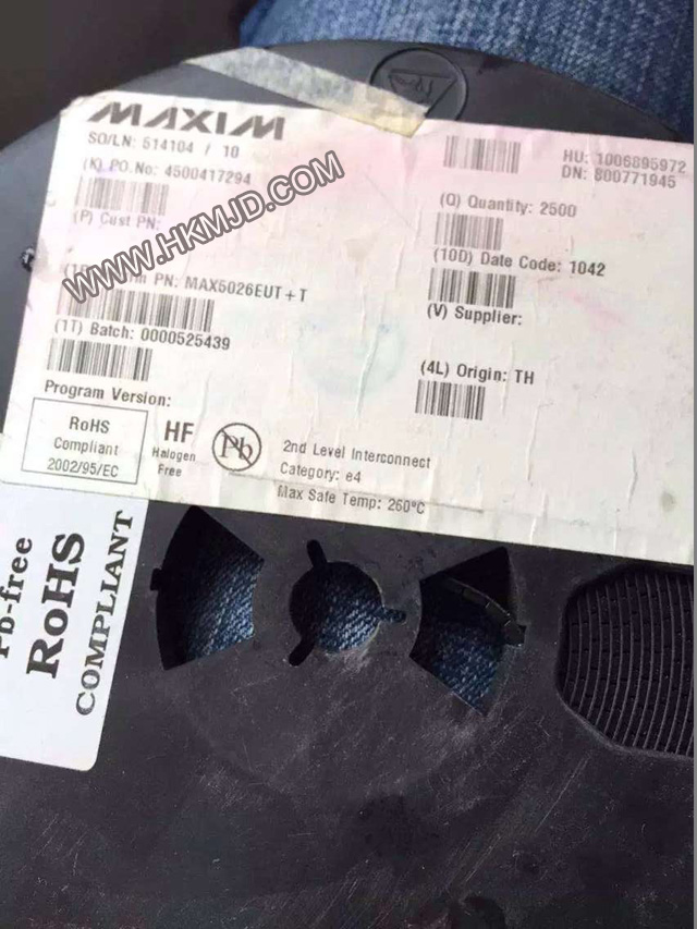 MAX5026EUT